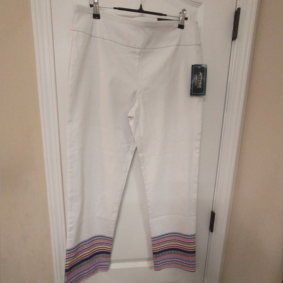 Attyre Pants - NWT Attyre Audrey Ankle  Slim Leg White Pants with Colorful Striped Hem